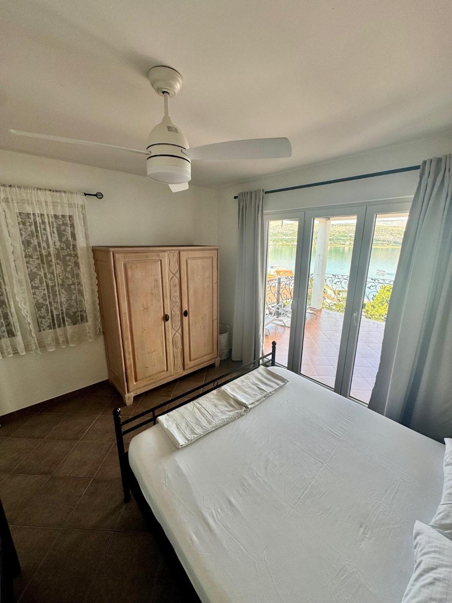 Apartment Nanito Trogir Bagian luar foto