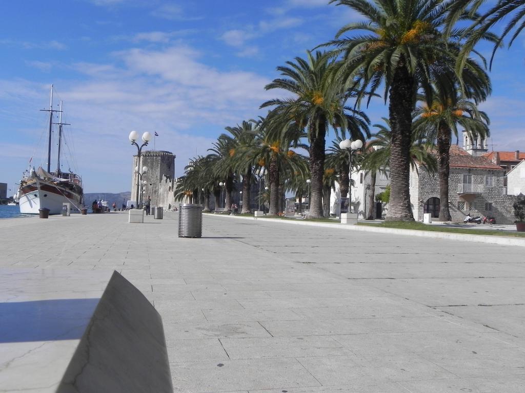 Apartment Nanito Trogir Bagian luar foto