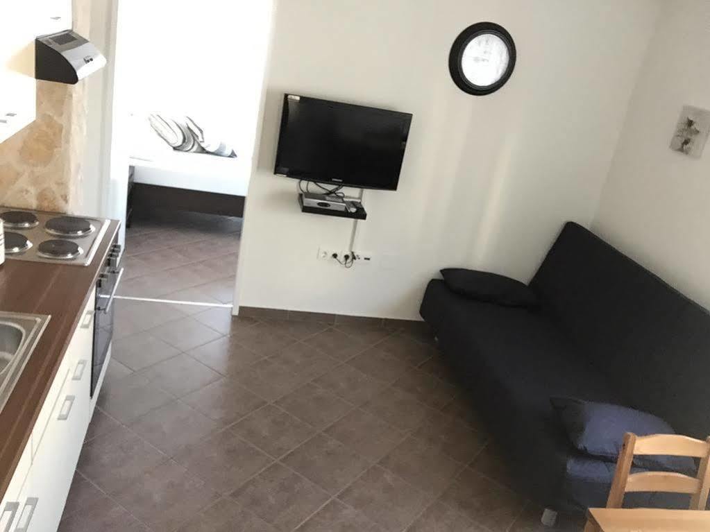 Apartment Nanito Trogir Bagian luar foto